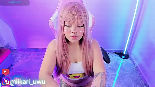 Ahri Elderwood online show from September 27, 2025, 6:19 am