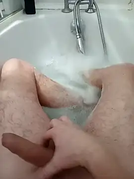 Snapshot of killminou chatting on February 22, 2025, 5:02 pm killminou online show from February 22, 2025, 5:02 pm