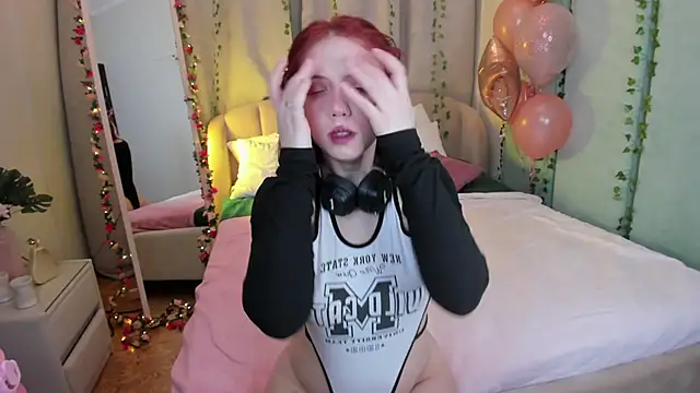 Love is Lola online show from February 28, 2025, 1:26 am