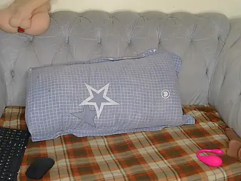 tezzy hot online show from March 22, 2026, 9:33 am