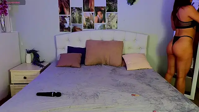 JessicaCartier online show from March 12, 2025, 4:19 am