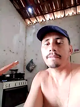 luissilva0071 online show from July 28, 2026, 2:46 pm