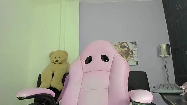 Snapshot of dulce_kim chatting on February 9, 2026, 12:58 pm dulce kim online show from February 9, 2026, 12:58 pm