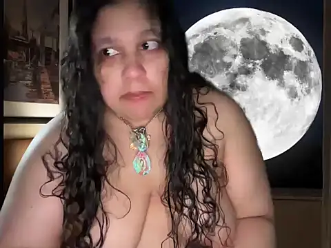 Snapshot of MelanieFawker chatting on April 13, 2026, 12:25 am MelanieFawker online show from April 13, 2026, 12:25 am