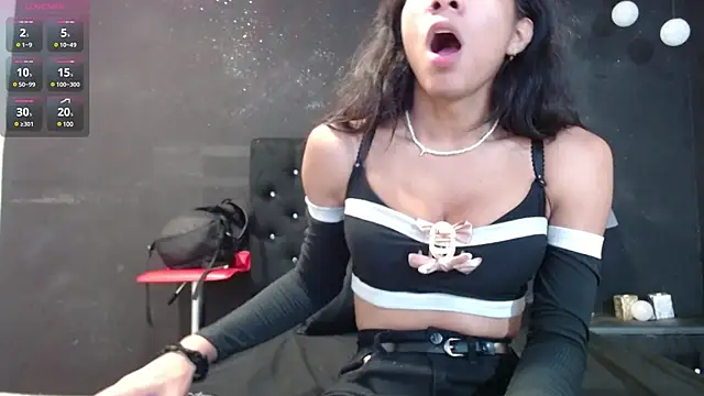 EmilyGomezLS online show from March 14, 2025, 11:34 am