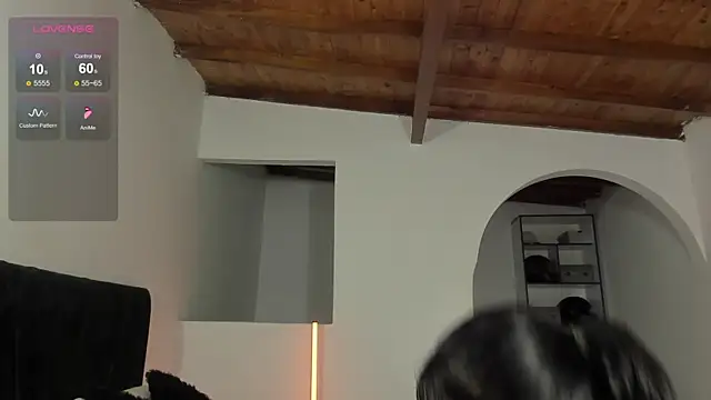 Alanna House1 online show from January 18, 2026, 11:19 pm