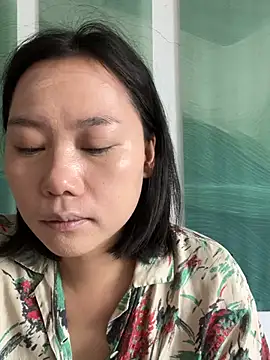 Snapshot of Eliza-E chatting on March 20, 2026, 1:50 am Eliza-E online show from March 20, 2026, 1:50 am