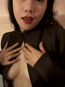 Eliza-E online show from January 12, 2026, 4:41 am