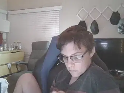 Snapshot of KaliSnow199623 chatting on December 3, 2024, 7:27 am KaliSnow199623 online show from December 3, 2024, 7:27 am