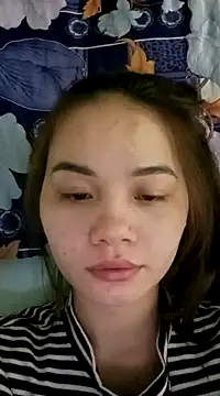Snapshot of Ngoc-Trinh chatting on January 22, 2025, 4:55 pm Ngoc-Trinh online show from January 22, 2025, 4:55 pm