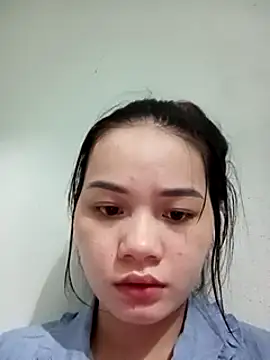 Snapshot of Ngoc-Trinh chatting on December 8, 2024, 2:09 pm Ngoc-Trinh online show from December 8, 2024, 2:09 pm