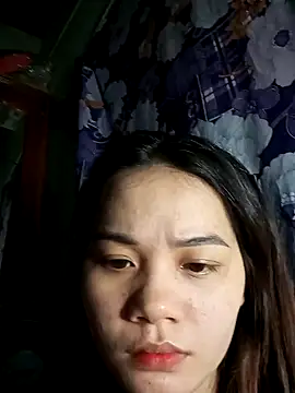 Snapshot of Ngoc-Trinh chatting on December 21, 2024, 4:03 pm Ngoc-Trinh online show from December 21, 2024, 4:03 pm