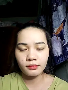 Snapshot of Ngoc-Trinh chatting on December 14, 2024, 3:58 pm Ngoc-Trinh online show from December 14, 2024, 3:58 pm
