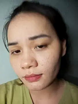 Snapshot of Ngoc-Trinh chatting on December 2, 2024, 3:31 pm Ngoc-Trinh online show from December 2, 2024, 3:31 pm