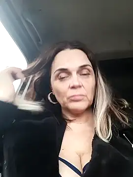 Snapshot of hugebobbs chatting on March 8, 2025, 1:47 pm hugebobbs online show from March 8, 2025, 1:47 pm