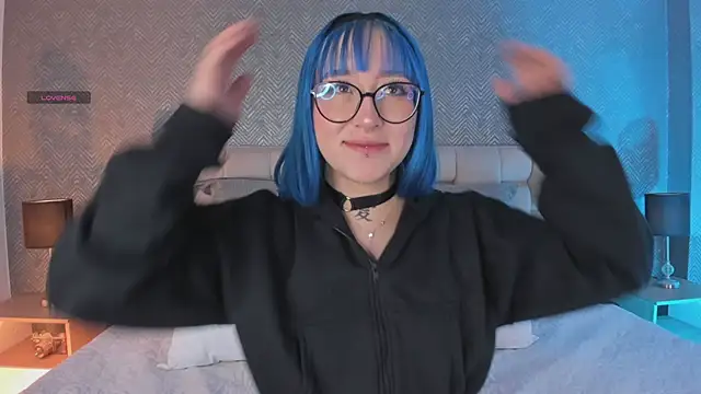 sofi bakerr online show from September 25, 2025, 11:38 am