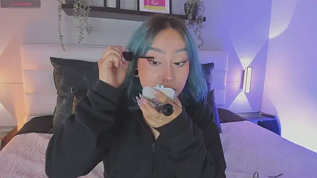 sofi bakerr online show from January 14, 2026, 11:47 am