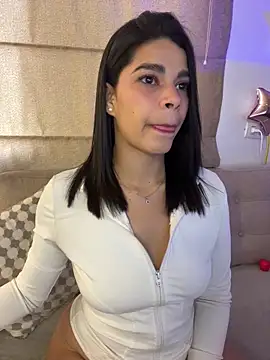 Snapshot of DaryRos chatting on February 12, 2026, 10:53 pm DaryRos online show from February 12, 2026, 10:53 pm