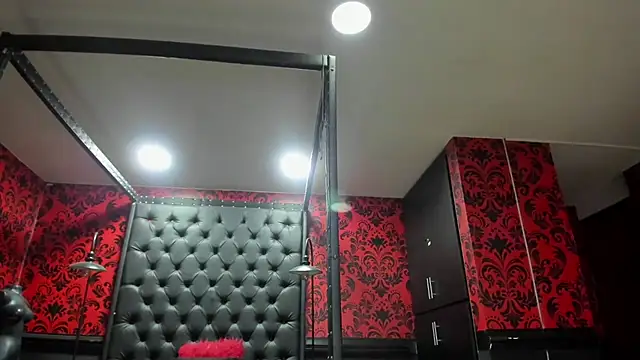 JAYLEN BDSM online show from March 11, 2026, 11:48 am
