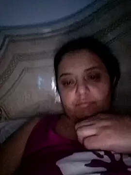 sarahhh1987 online show from January 8, 2026, 8:15 pm