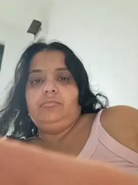 sarahhh1987 online show from December 17, 2025, 6:40 am