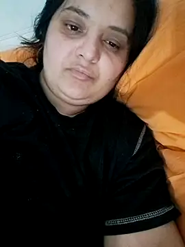 Snapshot of sarahhh1987 chatting on March 11, 2026, 6:35 pm sarahhh1987 online show from March 11, 2026, 6:35 pm