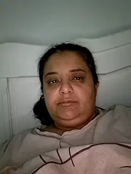 sarahhh1987 online show from November 7, 2025, 1:32 am