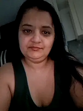 Snapshot of sarahhh1987 chatting on April 1, 2026, 5:53 am sarahhh1987 online show from April 1, 2026, 5:53 am