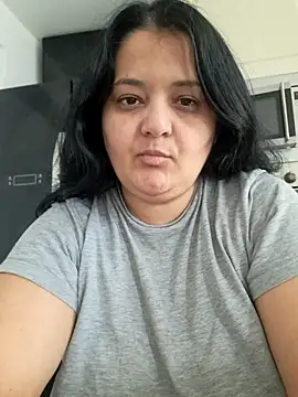 Snapshot of sarahhh1987 chatting on March 7, 2026, 9:05 am sarahhh1987 online show from March 7, 2026, 9:05 am