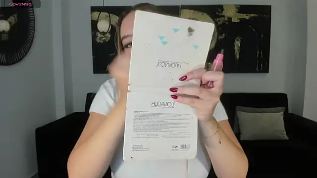 Snapshot of BellaRose_X chatting on October 31, 2025, 5:31 pm BellaRose X online show from October 31, 2025, 5:31 pm