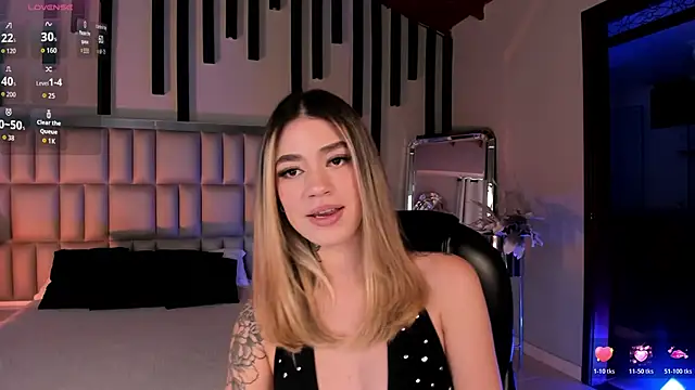 ViolettHansson online show from February 20, 2026, 6:32 pm