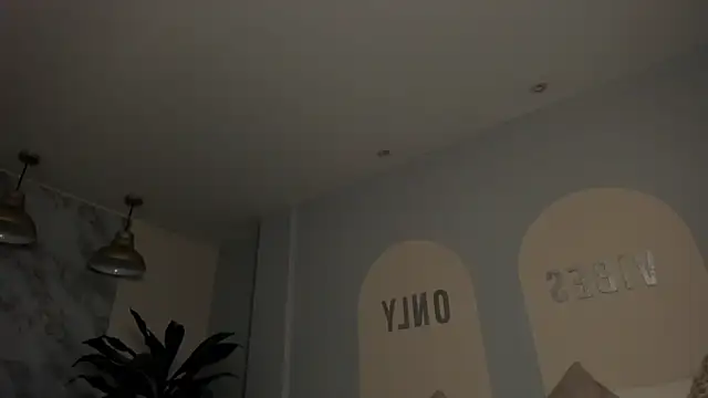 AliceHarper  online show from January 14, 2026, 9:51 pm