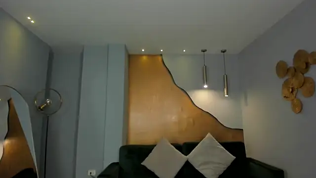 AliceHarper  online show from October 17, 2025, 6:21 pm