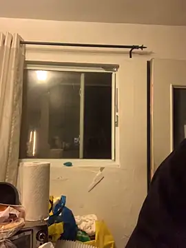 holyeroticss online show from November 17, 2025, 2:04 am