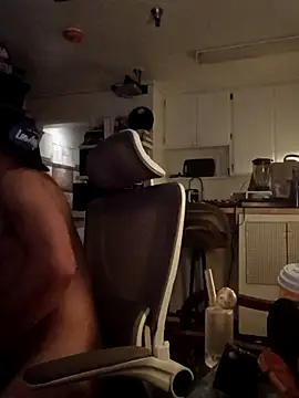 Snapshot of SuperManLA1 chatting on January 13, 2026, 12:15 am SuperManLA1 online show from January 13, 2026, 12:15 am