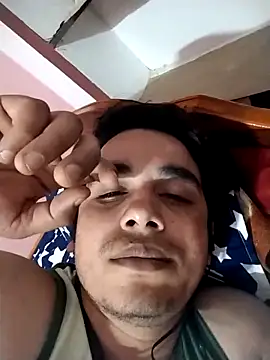 Snapshot of roadtucker123 chatting on March 14, 2025, 5:24 pm roadtucker123 online show from March 14, 2025, 5:24 pm