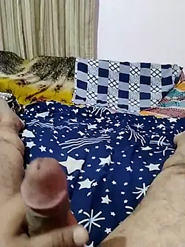 Snapshot of roadtucker123 chatting on March 16, 2025, 6:01 pm roadtucker123 online show from March 16, 2025, 6:01 pm