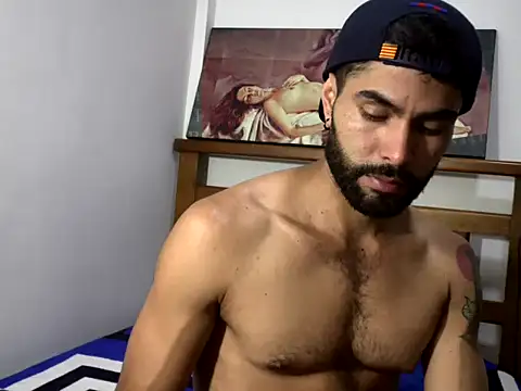 Snapshot of hideonbush051 chatting on January 7, 2026, 2:22 pm hideonbush051 online show from January 7, 2026, 2:22 pm