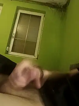 Snapshot of immi932 chatting on April 9, 2026, 6:47 pm immi932 online show from April 9, 2026, 6:47 pm