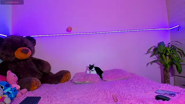 Canndy88htxx online show from October 12, 2025, 1:40 am