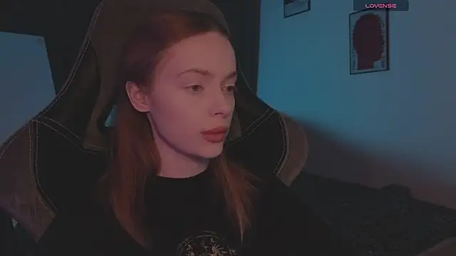 Snapshot of _MayShy_ chatting on September 25, 2025, 9:54 pm MayShy online show from September 25, 2025, 9:54 pm