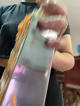 Snapshot of Salome_golvert chatting on February 8, 2026, 5:43 pm Salome golvert online show from February 8, 2026, 5:43 pm