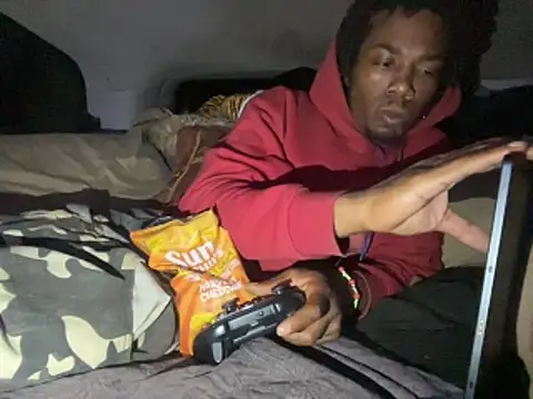 SlimeCrownzOut5 online show from November 3, 2025, 4:17 am