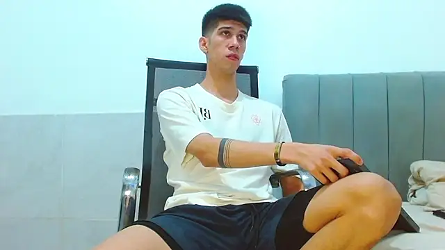 jhony-sex online show from June 25, 2026, 8:08 am