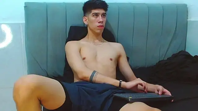 jhony-sex online show from July 22, 2026, 8:16 am