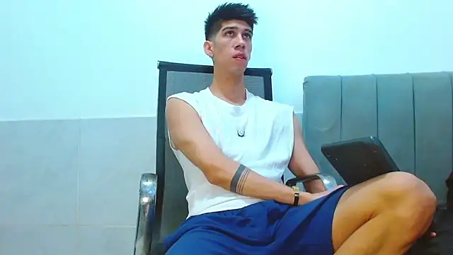 jhony-sex online show from June 17, 2026, 10:47 am