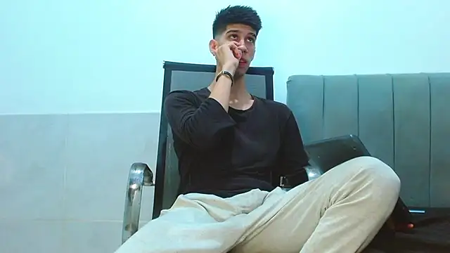 jhony-sex online show from July 9, 2026, 7:09 am