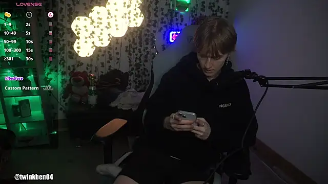 Snapshot of twinkben chatting on September 9, 2025, 7:56 pm twinkben online show from September 9, 2025, 7:56 pm