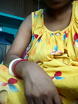 Snapshot of Bengoli--bhabhi chatting on March 5, 2025, 10:22 am Bengoli--bhabhi online show from March 5, 2025, 10:22 am