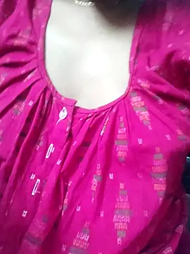 Snapshot of Bengoli--bhabhi chatting on February 17, 2025, 6:20 am Bengoli--bhabhi online show from February 17, 2025, 6:20 am